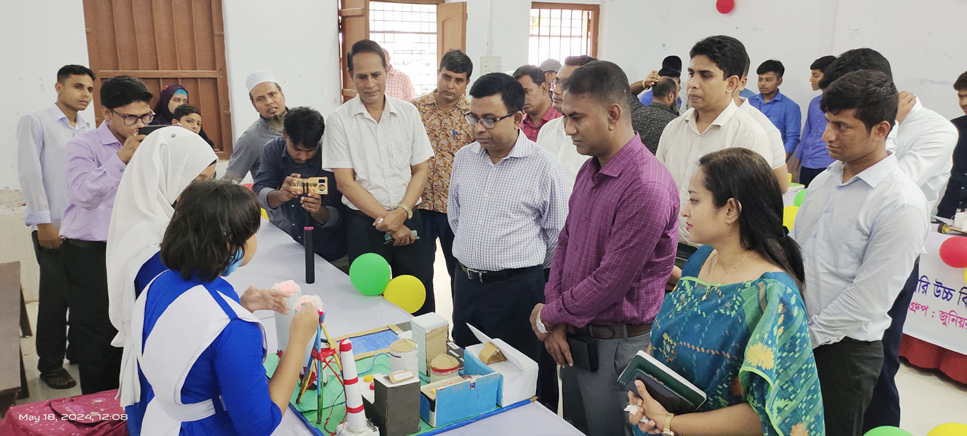 রাজবাড়ীতে ৪৫ তম জাতীয় বিজ্ঞান ও প্রযুক্তি সপ্তাহের উদ্বোধন