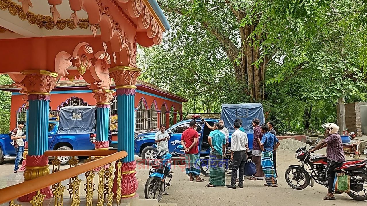 রাজবাড়ীর আড়কান্দি মহাশ্মশান তিন মন্দিরের মূল্যবান জিনিসপত্র চুরি