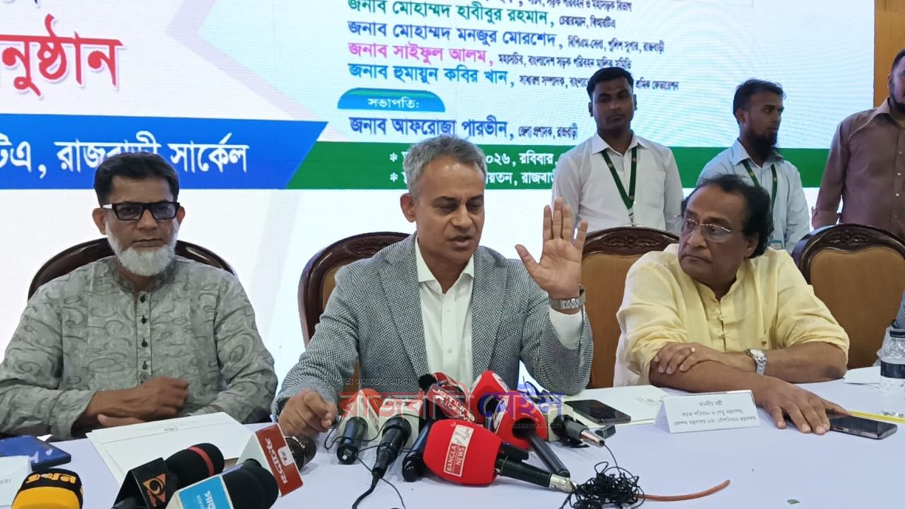 চালকের অদক্ষতা ও ত্রুটিযুক্ত যানের কারণেই ফেরিঘাটে বাসডুবি ঘটেছে - সড়ক পরিবহন ও সেতুমন্ত্রী