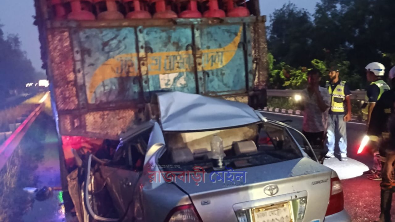 ফরিদপুরে দুর্ঘটনায় নিহত ৫; বিয়ে করতে ১০ বছর পর বাড়ি ফিরছিলেন আরিফ, বাড়ি ফেরা হলো না 