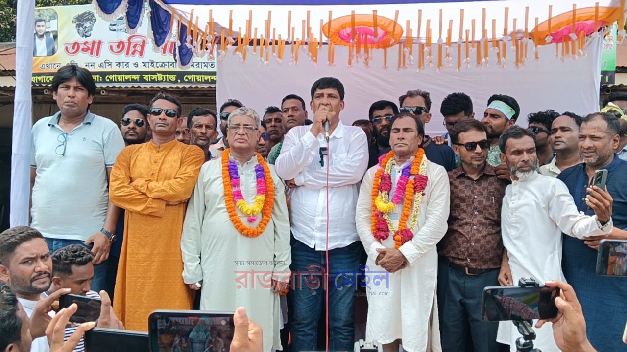 দেড় যুগ পর বিশাল মটরশোভাযাত্রা নিয়ে এলাকায় ফিরলেন সাবেক যুবদল নেতা ফরিদ দেওয়ান
