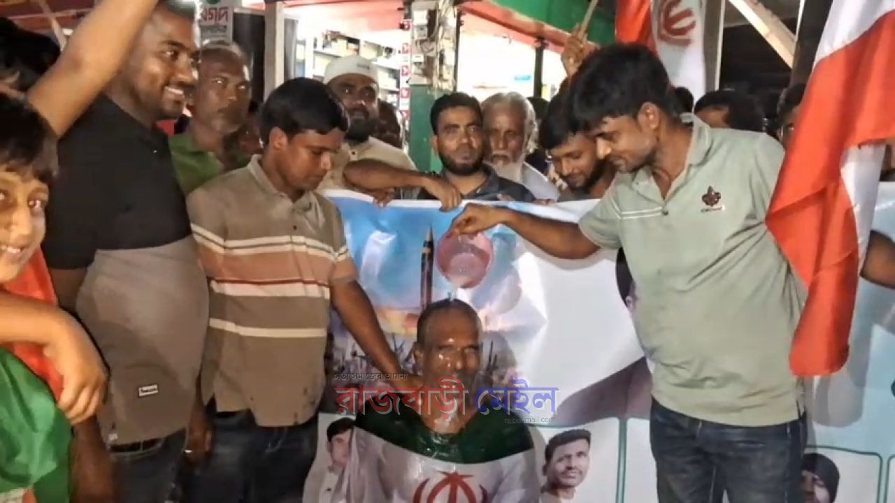 দুধ দিয়ে গোসল করে আর্জেন্টিনা ছেড়ে ইরান দলকে সমর্থন 