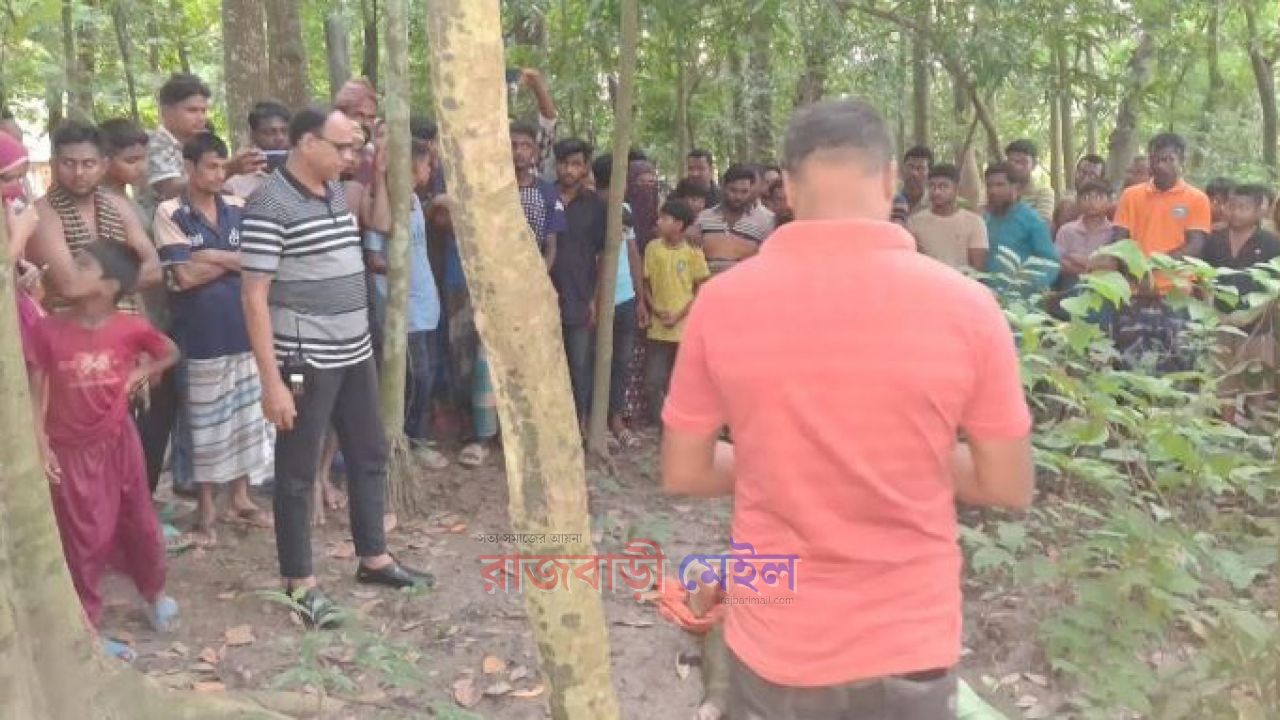 রাজবাড়ীতে নিখোঁজের দুই দিন পর প্রায় ১৪ কিলোমিটার দূরে পড়ে ছিল নারীর মরদেহ 