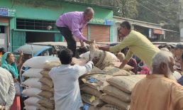 রাজবাড়ীতে কৃষকদের মাঝে বিনামূল্যে গমবীজ ও সার বিতরণ